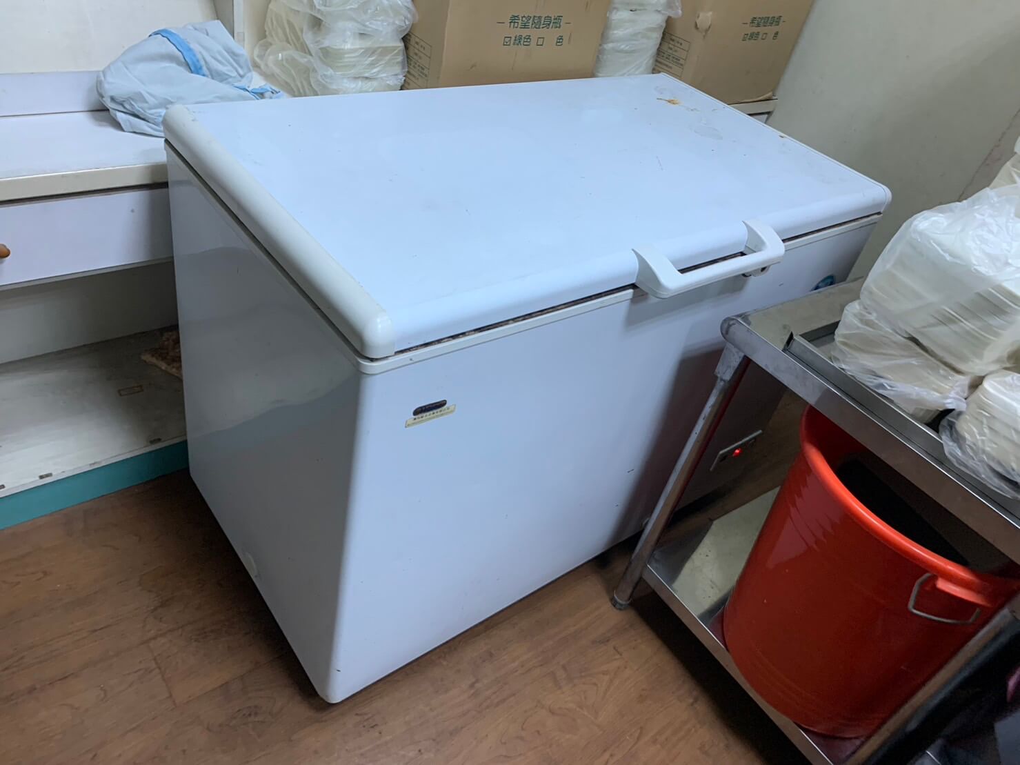 [立刻修案例]許先生店裡冰櫃壞掉需要維修的第1張圖片